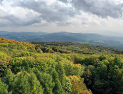 průjezd krajinou k Větrné hore