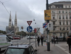 Hrdlička s Beranem jdou k bance