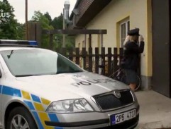 Před dílnou Karla Holíka