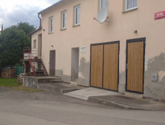 Slunce, seno, jahody