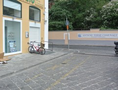 Odjíždějící dodávka