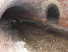 Lenka v podzemí III