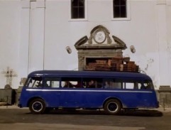 Tom přijel do Itálie