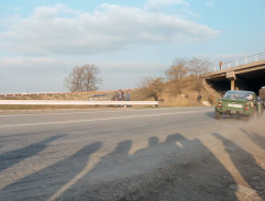 Jáchyme, hoď ho do stroje!