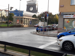 Před domem Válkové