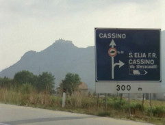 Odbočka ke klášteru 