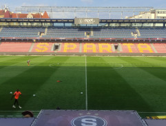 Diváci na hřišti 2