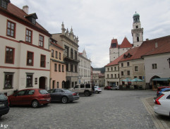 Město