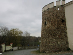 Měsíc nad řekou