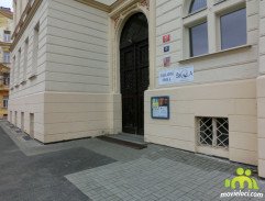 Gympl s (r)učením omezeným