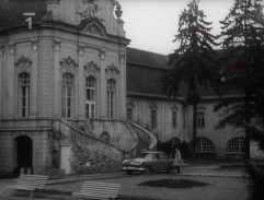 Vyšetřovatelé přijíždějí