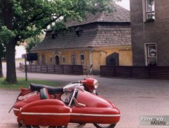 1. Chudák dědeček