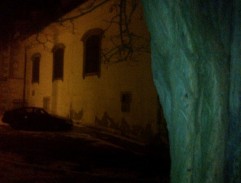 Lorenzo a Tobiáš u kostela