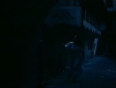 Dobromila před domem