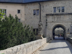 brána zámku