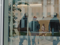 S05E01 Deset tisíc procent