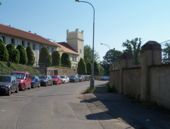 S04E05 Krev a benzín