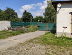 brána strelnice v Mlčanoch