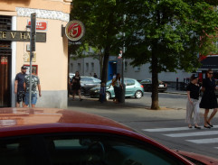 pred Záhořovým domom