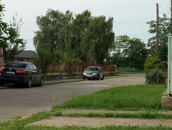 pred domom Procházkových