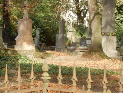 S05E09 Vykradač hrobů