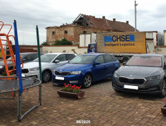 na dvore reštaurácie Zlaté slunce