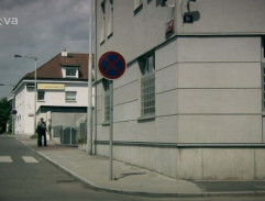 pred novinárovým domom