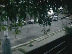 cesta pred domom Sobotkovej matky