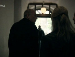 na chodbe zámku Na vyhlídce