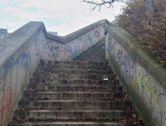 Nadchod přes koleje