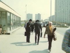 Mimozemšťani vyrážejí do města za dr. Jánským