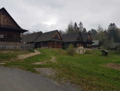 Dvanáct měsíčků