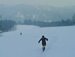 Karel běží za Maruškou