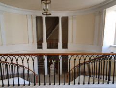 Bořivoj na schodech