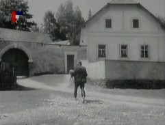 Před domem rychtáře Libry