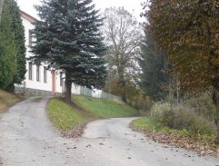 Pred kultúrnym domom