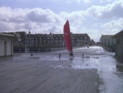 Na pobřeží s trojkolkou