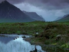 Wallace běží se svými muži