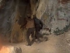 Zde stálo ještě před chvílí zlato .