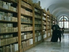 chodba v hudobnej škole