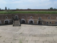 nádvorie v Terezíne