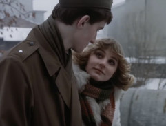 Ota, Monika a Marie jdou z nádraží