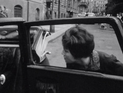 Nastupování do auta