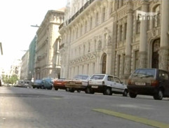 Rex začína sledovať pani Kopetzky