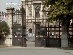 Richard odpočúva z auta