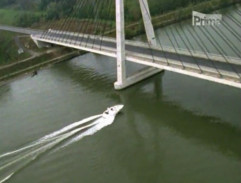 Čln sa plaví po Dunaji