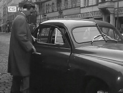 Před sídlem záchranky