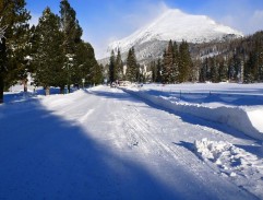 zasnežený chodník