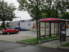 Přístřešek na nákupní košíky