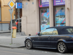 Podezřelý neumí couvat